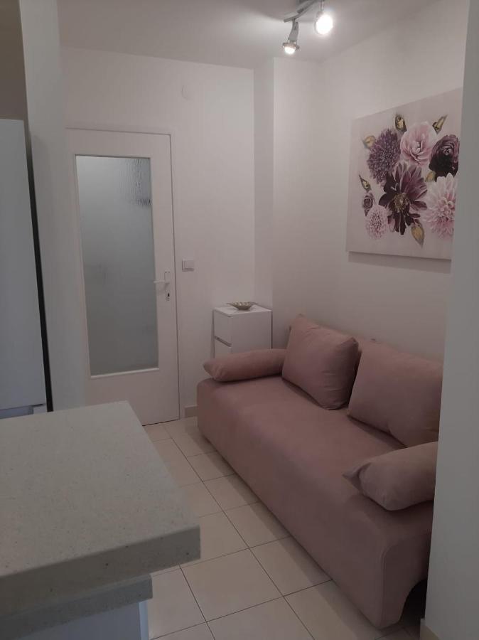 Apartman Sky Pula Buitenkant foto