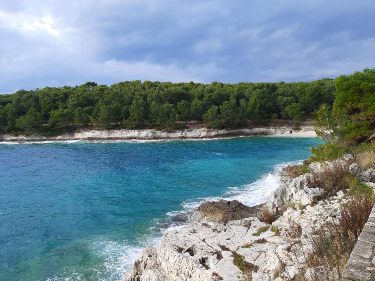 Apartman Sky Pula Buitenkant foto